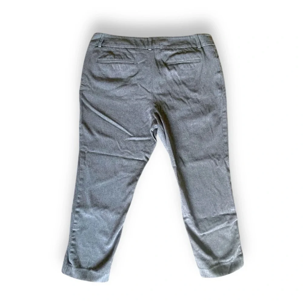 A New Day Women’s Size 14 Gray Stretch Cropped Pants High-Rise Slim Fit- Cotton - Picture 2 of 6